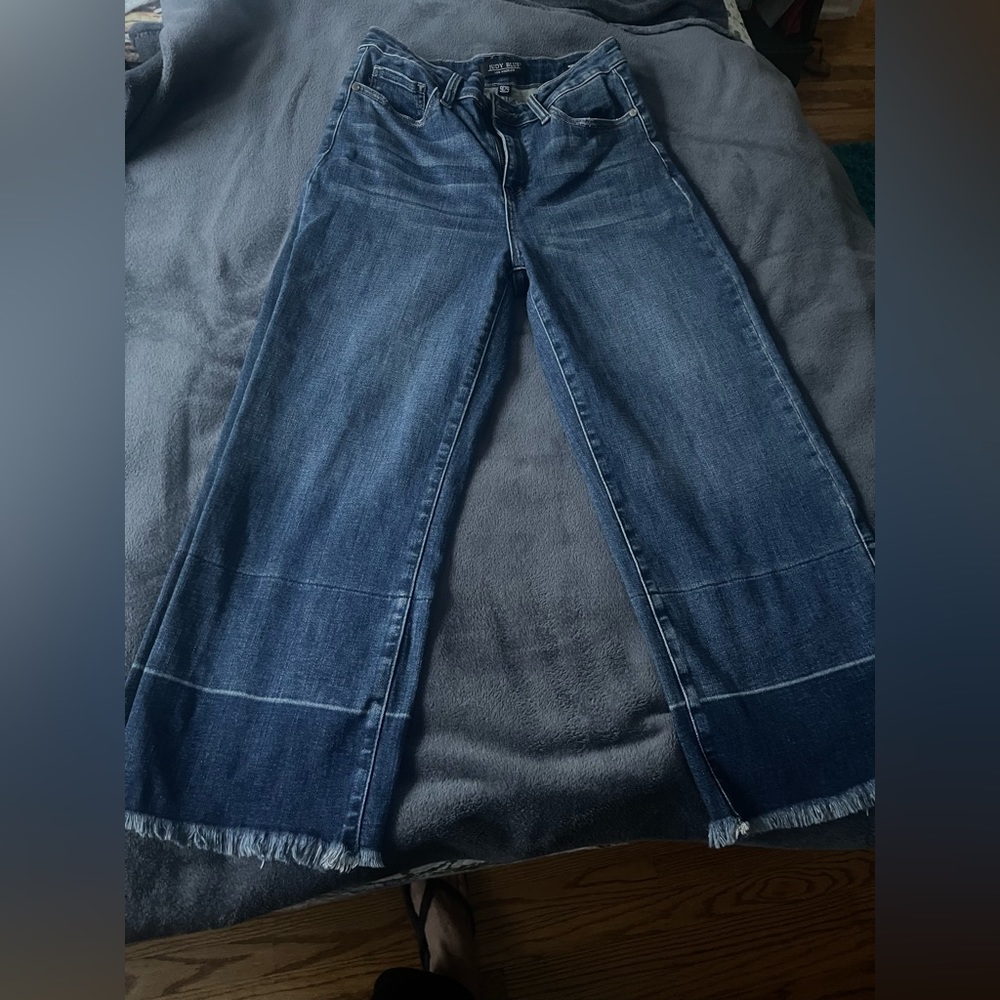 Judy Blue Wide Leg Frayed Crop Length Dark Denim Size 9/ Stretch